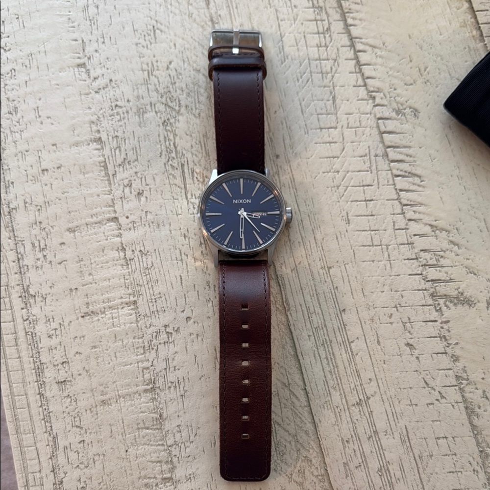 Nixon Sentry Leather Watch Navy with Brown Leather